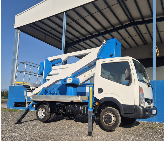 Nissan CABSTAR 35.12 SOCAGE DA320 - Грузовик, Автоманипулятор: фото 3 Nissan CABSTAR 35.12 SOCAGE DA320 - Грузовик, Автоманипулятор: фото 3