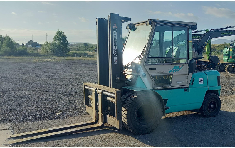 Mitsubishi FD50 - Дизельный погрузчик: фото 4 Mitsubishi FD50 - Дизельный погрузчик: фото 4