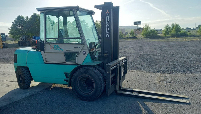 Mitsubishi FD50 - Дизельный погрузчик: фото 3 Mitsubishi FD50 - Дизельный погрузчик: фото 3