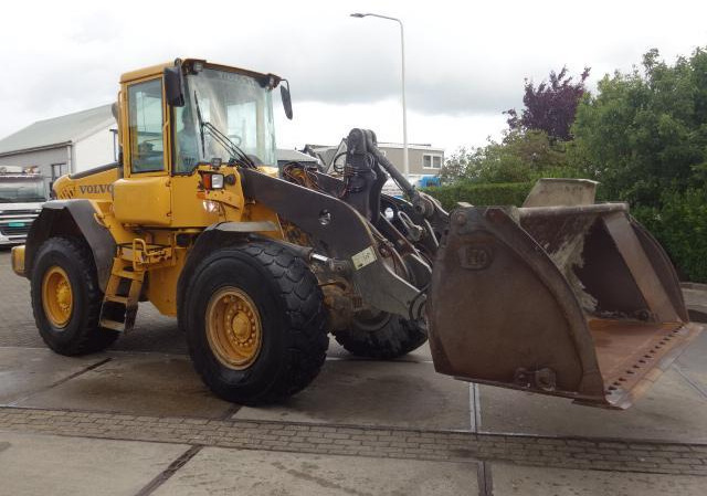Volvo L70E - Колёсный погрузчик: фото 3 Volvo L70E - Колёсный погрузчик: фото 3