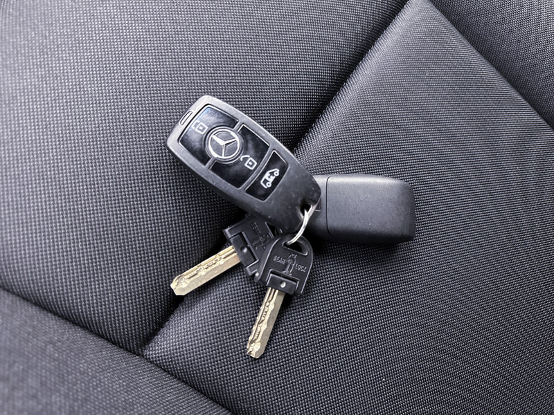 Цельнометаллический фургон Mercedes-Benz Sprinter 315 1.9 CDI L2H2 Inrichting 220v omvormer Laadlift Navigatie Achteruitrijcamera Inrichting Cruise Control: фото 12 Цельнометаллический фургон Mercedes-Benz Sprinter 315 1.9 CDI L2H2 Inrichting 220v omvormer Laadlift Navigatie Achteruitrijcamera Inrichting Cruise Control: фото 12