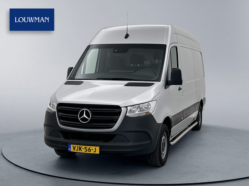 Mercedes-Benz Sprinter 315 1.9 CDI L2H2 Inrichting 220v omvormer Laadlift Navigatie Achteruitrijcamera Inrichting Cruise Control - Цельнометаллический фургон: фото 2 Mercedes-Benz Sprinter 315 1.9 CDI L2H2 Inrichting 220v omvormer Laadlift Navigatie Achteruitrijcamera Inrichting Cruise Control - Цельнометаллический фургон: фото 2