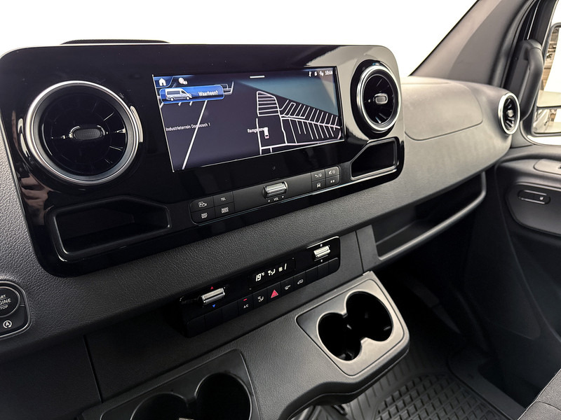 Mercedes-Benz Sprinter 317 1.9 CDI L4H2 Pro 3.5t trekhaak Navigatie Betimmering Parkeerpakket Stoelverwarming - Цельнометаллический фургон: фото 5 Mercedes-Benz Sprinter 317 1.9 CDI L4H2 Pro 3.5t trekhaak Navigatie Betimmering Parkeerpakket Stoelverwarming - Цельнометаллический фургон: фото 5