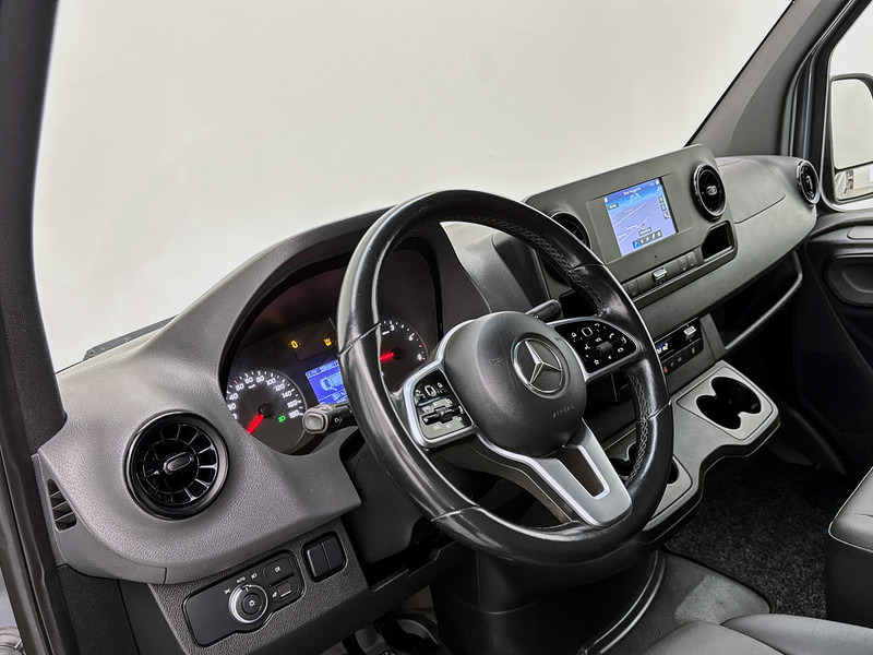 Mercedes-Benz Sprinter 519 3.0 CDI L3H2 V6 Led koplampen 360 camera systeem Trekhaak Navigatie Dubbel lucht - Цельнометаллический фургон: фото 5 Mercedes-Benz Sprinter 519 3.0 CDI L3H2 V6 Led koplampen 360 camera systeem Trekhaak Navigatie Dubbel lucht - Цельнометаллический фургон: фото 5