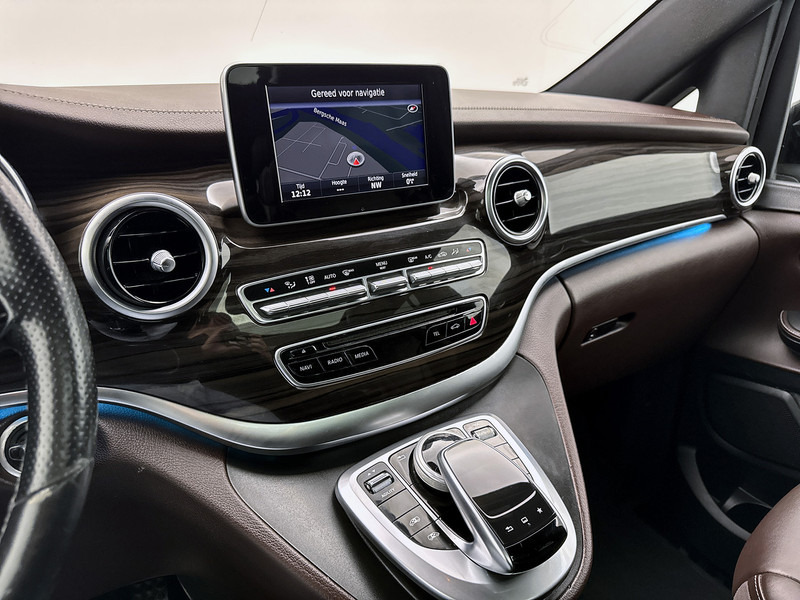 Mercedes-Benz V-Klasse 220d Lang Avantgarde Edition 8 Persoons incl. BPM Elektr schuifdeuren Nappa Leder Pano 8 zitplaatsen Geel kenteken - Микроавтобус, Пассажирский фургон: фото 5 Mercedes-Benz V-Klasse 220d Lang Avantgarde Edition 8 Persoons incl. BPM Elektr schuifdeuren Nappa Leder Pano 8 zitplaatsen Geel kenteken - Микроавтобус, Пассажирский фургон: фото 5
