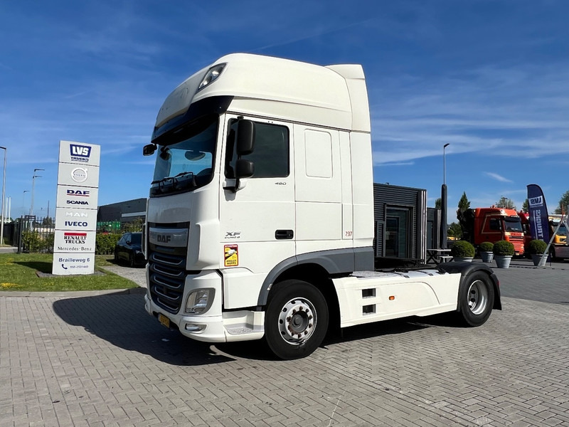 DAF XF 460 4x2 Trekker SSC / 2x Tank / full spoiler - Тягач: фото 1 DAF XF 460 4x2 Trekker SSC / 2x Tank / full spoiler - Тягач: фото 1