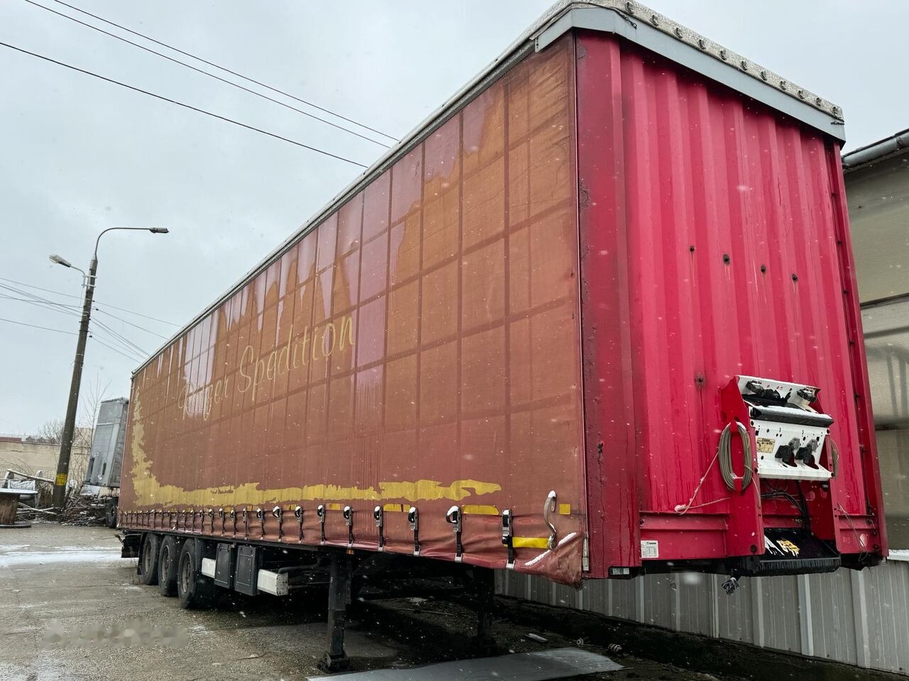 Krone BPW ECO PLUS MEGA - Hidraulic Upper Cover Lift - Тентованный полуприцеп: фото 3 Krone BPW ECO PLUS MEGA - Hidraulic Upper Cover Lift - Тентованный полуприцеп: фото 3
