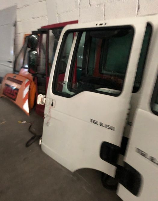 Scania IVECO Man Mercedes DAF Renault - Дверь и запчасти для Грузовиков: фото 2 Scania IVECO Man Mercedes DAF Renault - Дверь и запчасти для Грузовиков: фото 2
