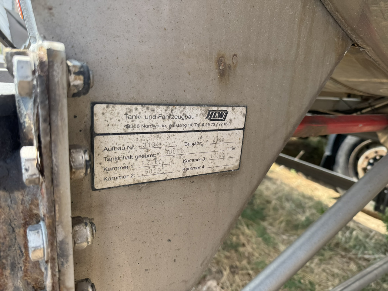 Transport lichide ALIMENTARE HLW STA 36 INOX ALIMENTAR AZOR AGRICULTURA - Полуприцеп-цистерна: фото 2 Transport lichide ALIMENTARE HLW STA 36 INOX ALIMENTAR AZOR AGRICULTURA - Полуприцеп-цистерна: фото 2