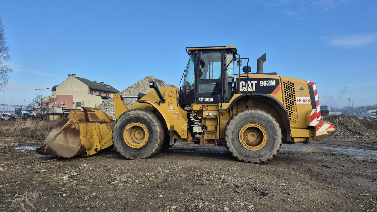 CATERPILLAR 962M - Колёсный погрузчик: фото 1 CATERPILLAR 962M - Колёсный погрузчик: фото 1