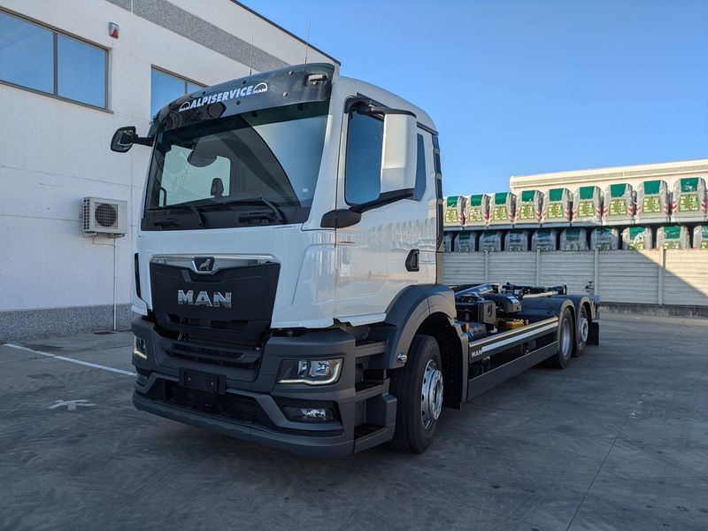 MOTRICE MAN 6x2 CON GANCIO SCARRABILE MAN TGS 26.480 6x2-4 BL CH - Крюковой мультилифт: фото 1 MOTRICE MAN 6x2 CON GANCIO SCARRABILE MAN TGS 26.480 6x2-4 BL CH - Крюковой мультилифт: фото 1