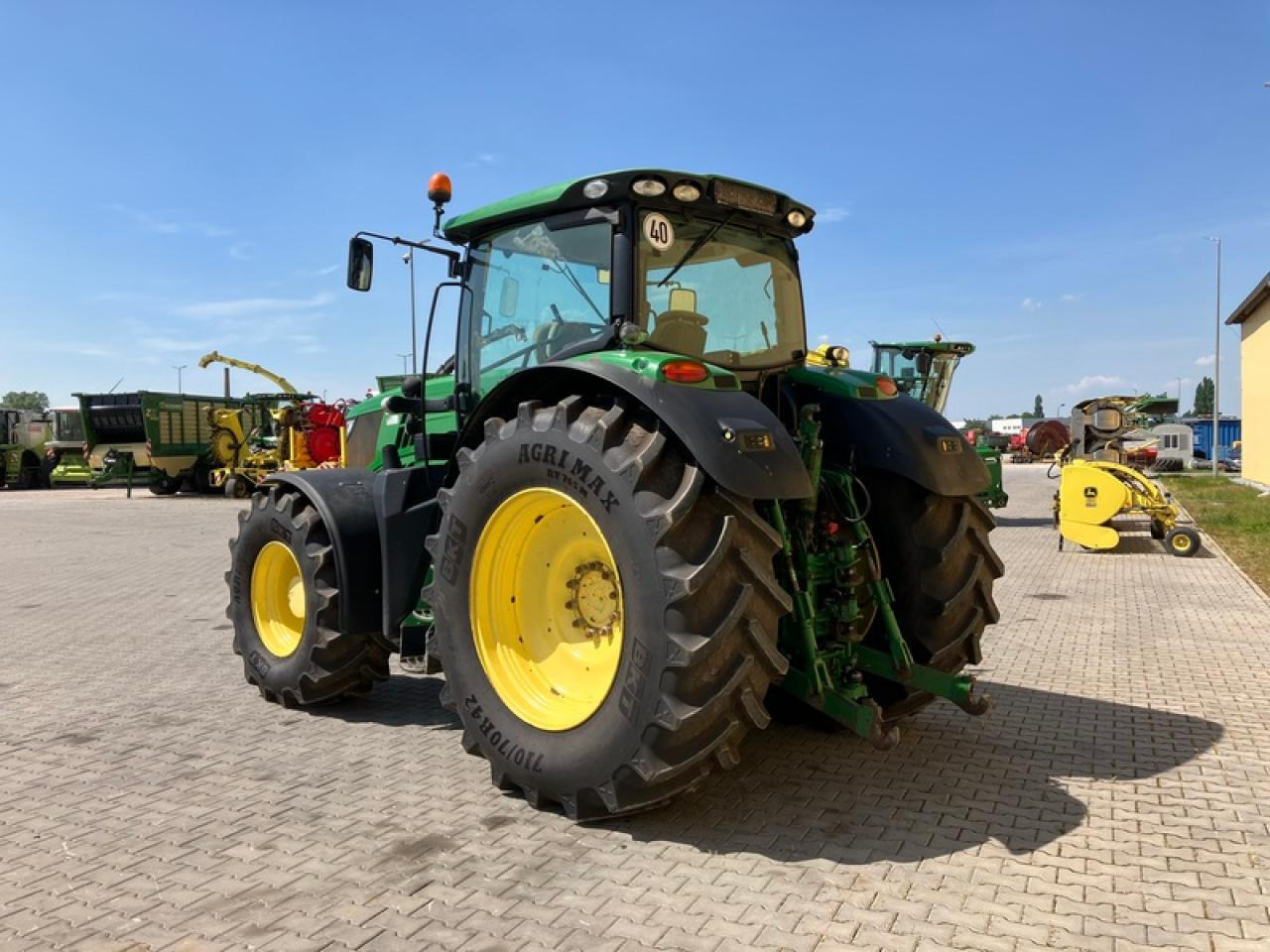 John Deere 6210R AUTOPOWER - Трактор: фото 3 John Deere 6210R AUTOPOWER - Трактор: фото 3