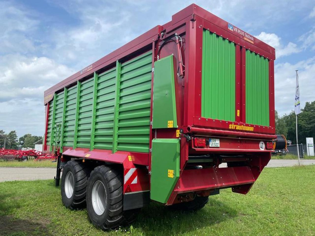 Strautmann GIGA 460 DOAKTION - Сельскохозяйственный прицеп-самосвал: фото 5 Strautmann GIGA 460 DOAKTION - Сельскохозяйственный прицеп-самосвал: фото 5