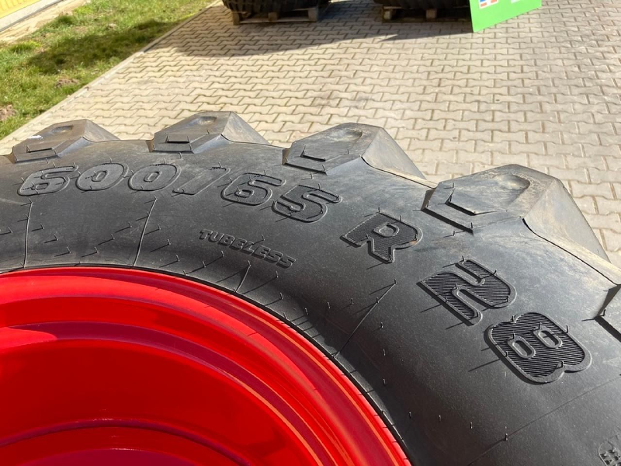 Trelleborg 600/65 R28 // 710/70 R38 - Шина: фото 3 Trelleborg 600/65 R28 // 710/70 R38 - Шина: фото 3