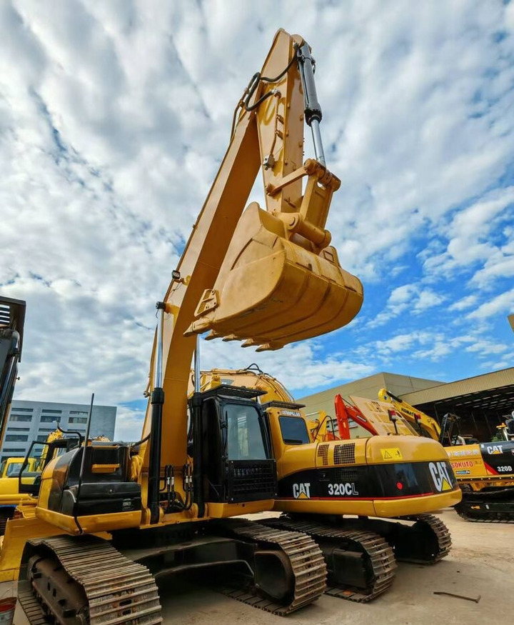 Caterpillar 320CL - Колёсный экскаватор: фото 1 Caterpillar 320CL - Колёсный экскаватор: фото 1