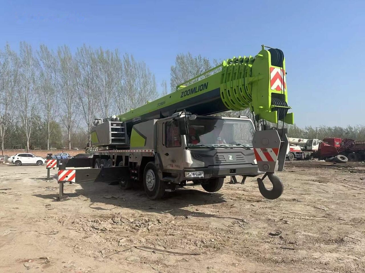 Zoomlion ZTC900V 90T 90ton 80ton 100ton - Мобильный кран: фото 3 Zoomlion ZTC900V 90T 90ton 80ton 100ton - Мобильный кран: фото 3