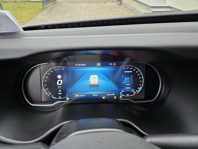 IVECO Daily 35S18HA8V DOKA Hi-Matic 12m³ L2H2 7 Sitze... - Цельнометаллический фургон, Грузопассажирский фургон: фото 4 IVECO Daily 35S18HA8V DOKA Hi-Matic 12m³ L2H2 7 Sitze... - Цельнометаллический фургон, Грузопассажирский фургон: фото 4