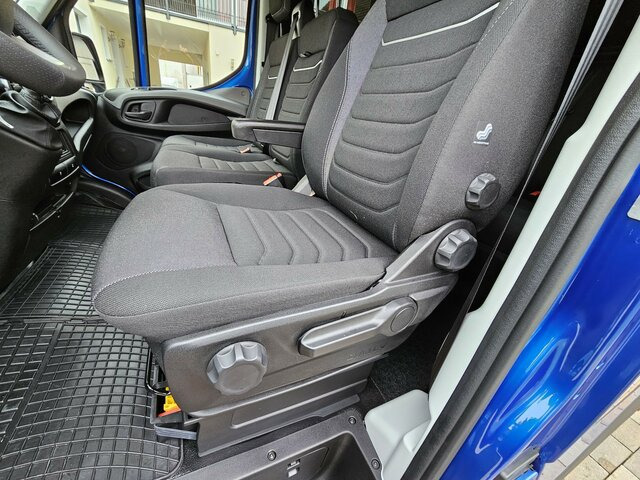 IVECO Daily 35S18HA8V DOKA Hi-Matic 12m³ LED ACC Navi - Цельнометаллический фургон, Грузопассажирский фургон: фото 4 IVECO Daily 35S18HA8V DOKA Hi-Matic 12m³ LED ACC Navi - Цельнометаллический фургон, Грузопассажирский фургон: фото 4