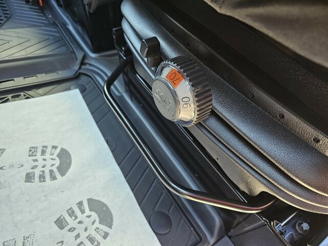 MERCEDES-BENZ Sprinter 317 CDI Kasten L2H2 AHK 3,5t MBUX10,25... - Цельнометаллический фургон: фото 5 MERCEDES-BENZ Sprinter 317 CDI Kasten L2H2 AHK 3,5t MBUX10,25... - Цельнометаллический фургон: фото 5