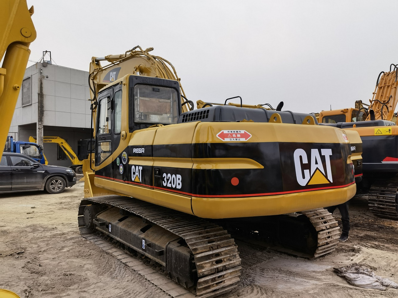 CAT 320B Excavator - Гусеничный экскаватор: фото 1 CAT 320B Excavator - Гусеничный экскаватор: фото 1