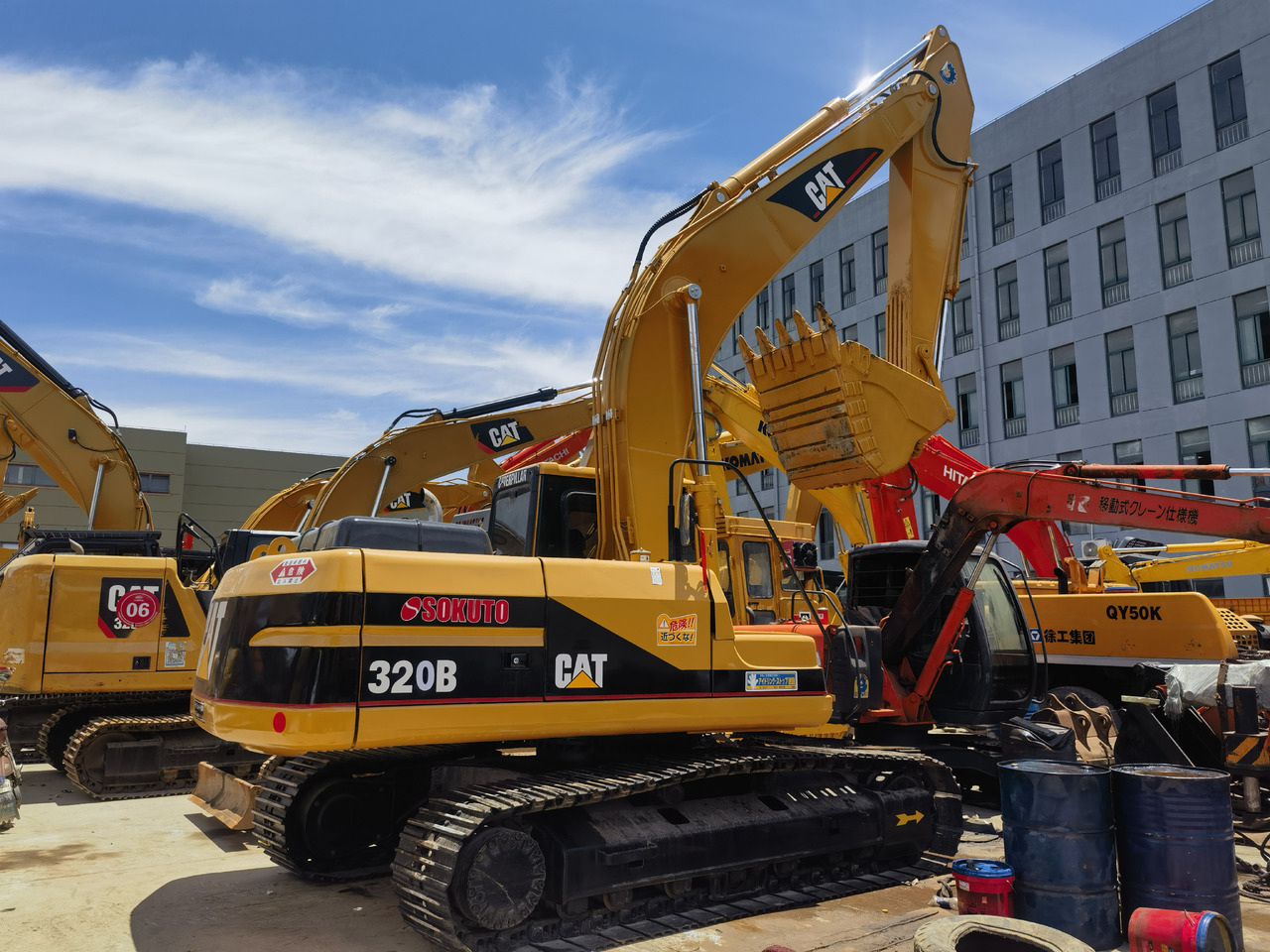 CAT 320B Excavator - Гусеничный экскаватор: фото 1 CAT 320B Excavator - Гусеничный экскаватор: фото 1