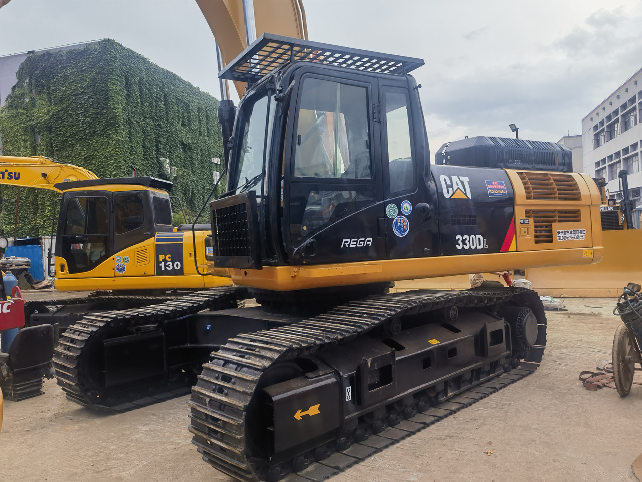 CAT 330DL excavator - Гусеничный экскаватор: фото 2 CAT 330DL excavator - Гусеничный экскаватор: фото 2