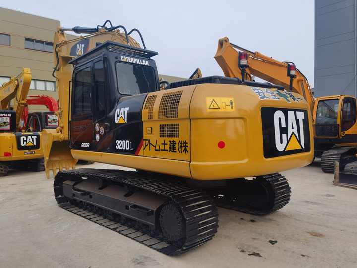 CAT SECOND HAND 320DL 325D excavator CAT 320D2 with perfect function Excavator Japan Cheap used excavators machine FOR SALE - Гусеничный экскаватор: фото 2 CAT SECOND HAND 320DL 325D excavator CAT 320D2 with perfect function Excavator Japan Cheap used excavators machine FOR SALE - Гусеничный экскаватор: фото 2