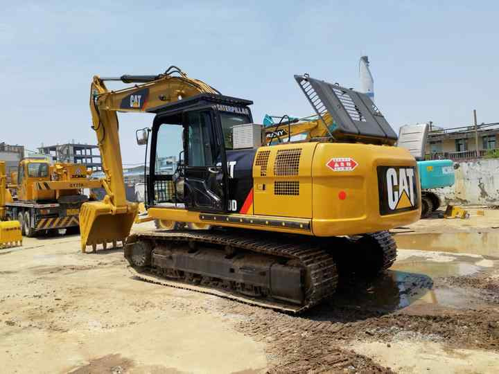 Caterpillar excavator 320D used crawler excavator CAT 320D 320D2 20 ton cheap price machine - Гусеничный экскаватор: фото 2 Caterpillar excavator 320D used crawler excavator CAT 320D 320D2 20 ton cheap price machine - Гусеничный экскаватор: фото 2