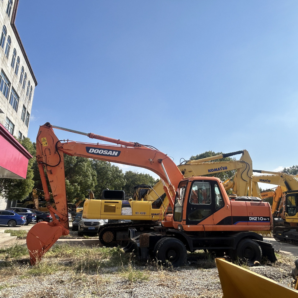Doosan DH210w-7 wheel excavator - Колёсный экскаватор: фото 5 Doosan DH210w-7 wheel excavator - Колёсный экскаватор: фото 5