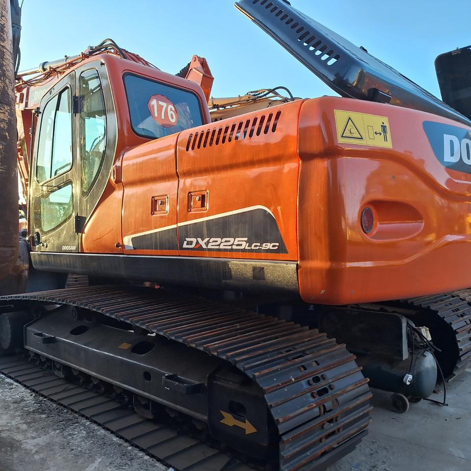 Doosan Dx225LC-9C Crawler Excavator - Гусеничный экскаватор: фото 1 Doosan Dx225LC-9C Crawler Excavator - Гусеничный экскаватор: фото 1