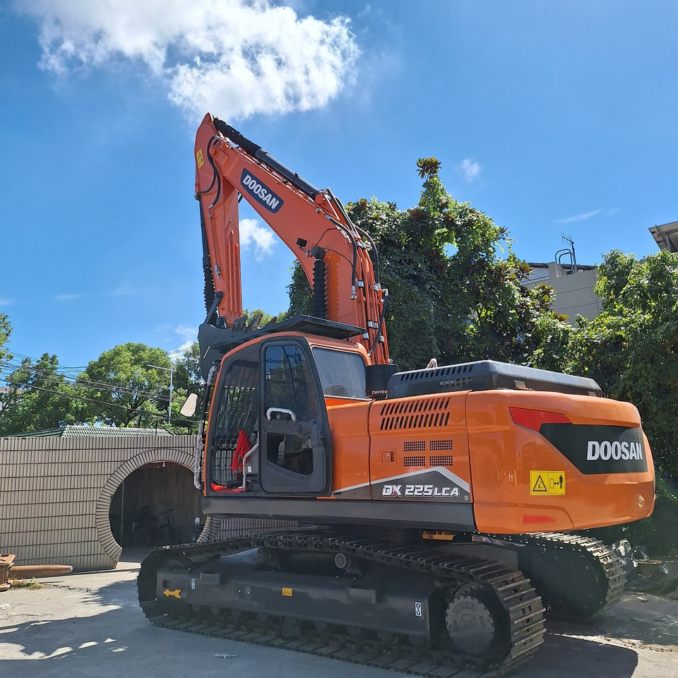 Doosan Dx225LCA Crawler Excavator - Гусеничный экскаватор: фото 3 Doosan Dx225LCA Crawler Excavator - Гусеничный экскаватор: фото 3
