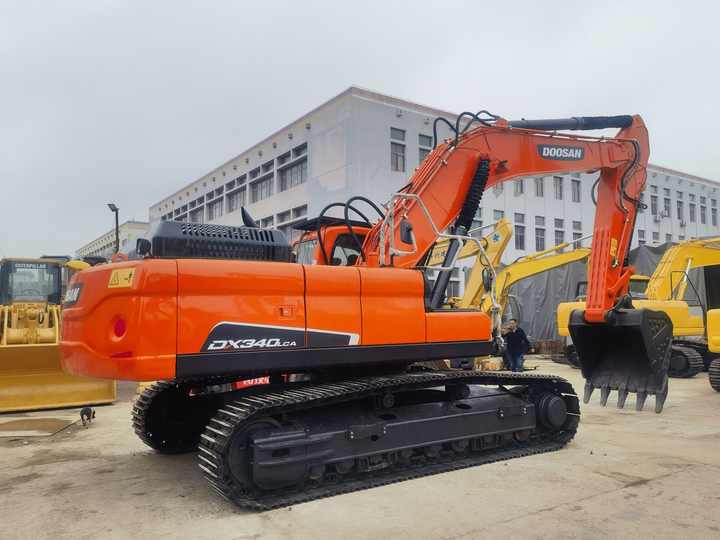 Good Condition Used Excavators Japan Used Excavator DOOSAN DX340LCA Hydraulic Crawler Digger Excavator for Sale - Гусеничный экскаватор: фото 5 Good Condition Used Excavators Japan Used Excavator DOOSAN DX340LCA Hydraulic Crawler Digger Excavator for Sale - Гусеничный экскаватор: фото 5