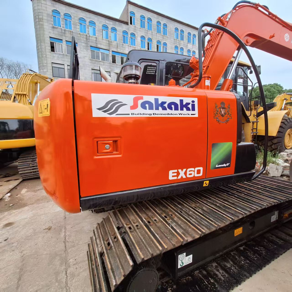 Hitachi EX60 Excavator - Гусеничный экскаватор: фото 1 Hitachi EX60 Excavator - Гусеничный экскаватор: фото 1