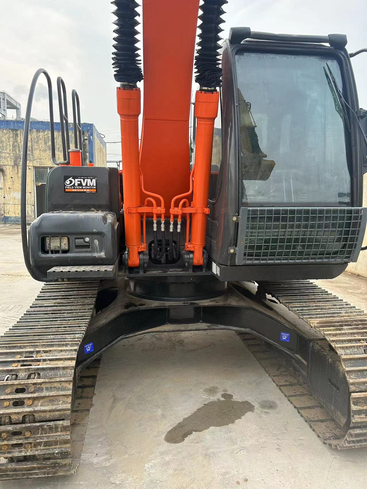 Hitachi ZX120-6 Excavator - Гусеничный экскаватор: фото 4 Hitachi ZX120-6 Excavator - Гусеничный экскаватор: фото 4