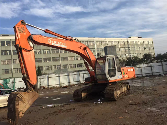 Hitachi ZX200 Excavator - Гусеничный экскаватор: фото 4 Hitachi ZX200 Excavator - Гусеничный экскаватор: фото 4