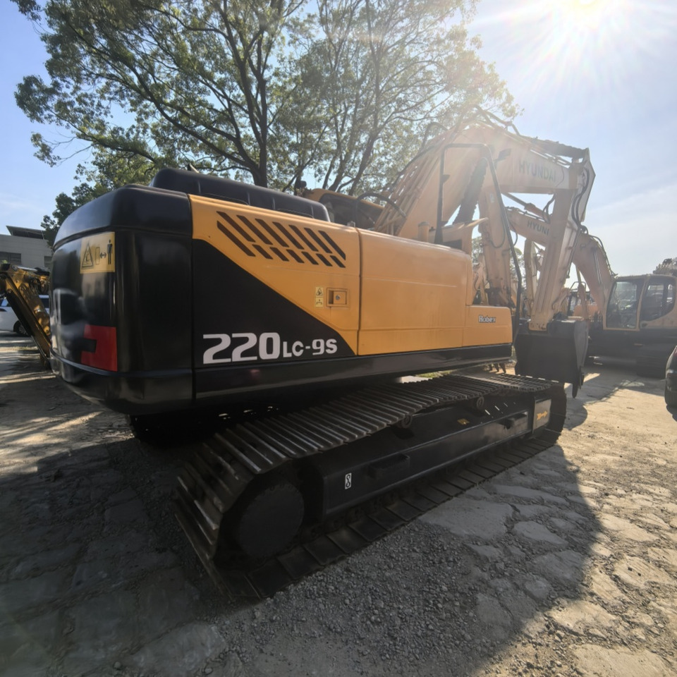 Hyundai 220lc-9s excavator - Колёсный экскаватор: фото 2 Hyundai 220lc-9s excavator - Колёсный экскаватор: фото 2