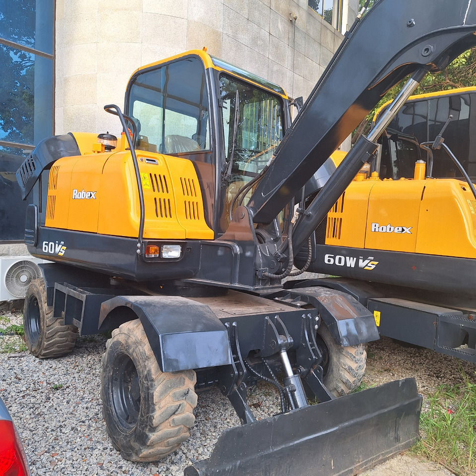 Hyundai 60vs excavator - Колёсный экскаватор: фото 1 Hyundai 60vs excavator - Колёсный экскаватор: фото 1