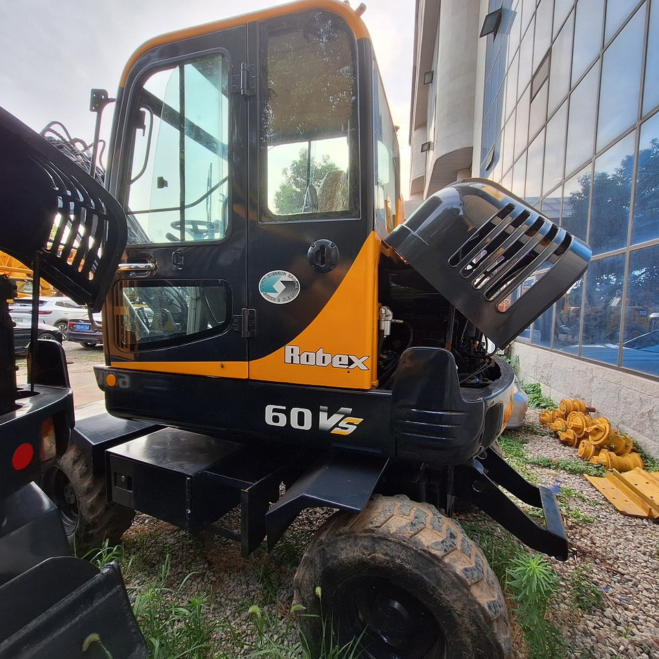 Hyundai 60vs excavator - Колёсный экскаватор: фото 1 Hyundai 60vs excavator - Колёсный экскаватор: фото 1
