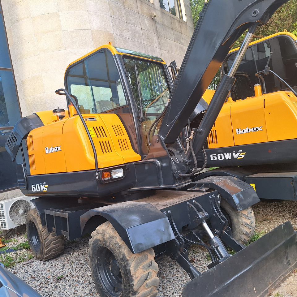 Hyundai 60vs excavator - Колёсный экскаватор: фото 5 Hyundai 60vs excavator - Колёсный экскаватор: фото 5