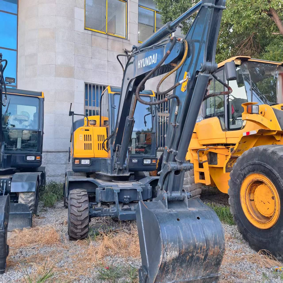 Hyundai 60wvs excavator - Колёсный экскаватор: фото 3 Hyundai 60wvs excavator - Колёсный экскаватор: фото 3