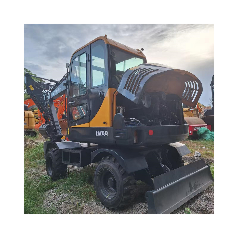 Hyundai HW60 excavator - Колёсный экскаватор: фото 1 Hyundai HW60 excavator - Колёсный экскаватор: фото 1