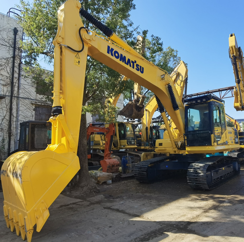 Komatsu PC200-8 Excavator - Гусеничный экскаватор: фото 2 Komatsu PC200-8 Excavator - Гусеничный экскаватор: фото 2