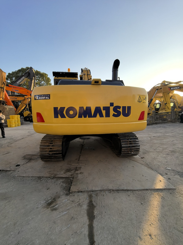 Гусеничный экскаватор Komatsu PC220-7: фото 6 Гусеничный экскаватор Komatsu PC220-7: фото 6
