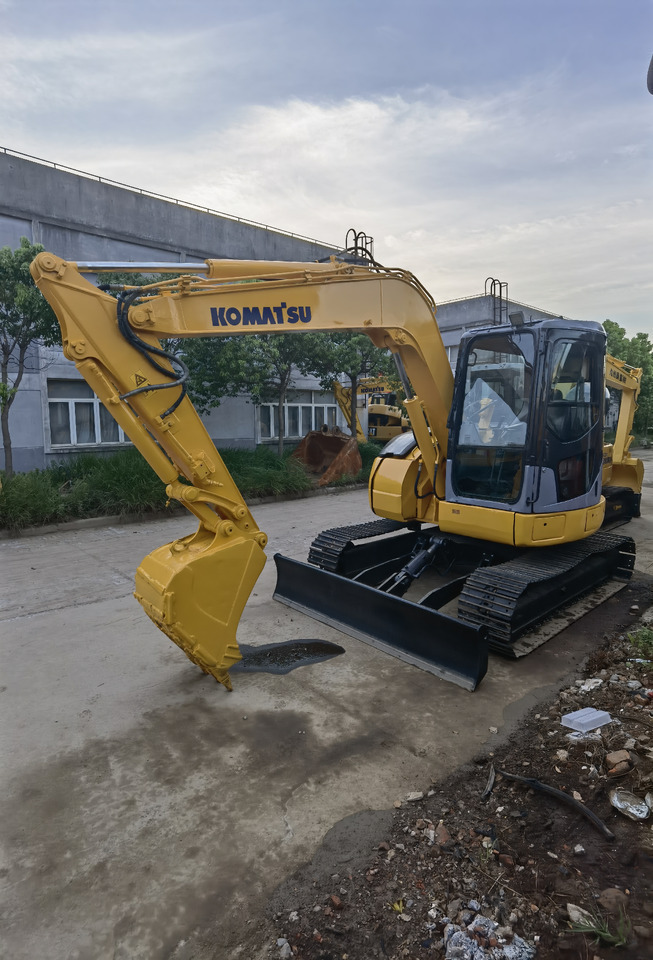 Komatsu pc78 Excavator - Гусеничный экскаватор: фото 3 Komatsu pc78 Excavator - Гусеничный экскаватор: фото 3