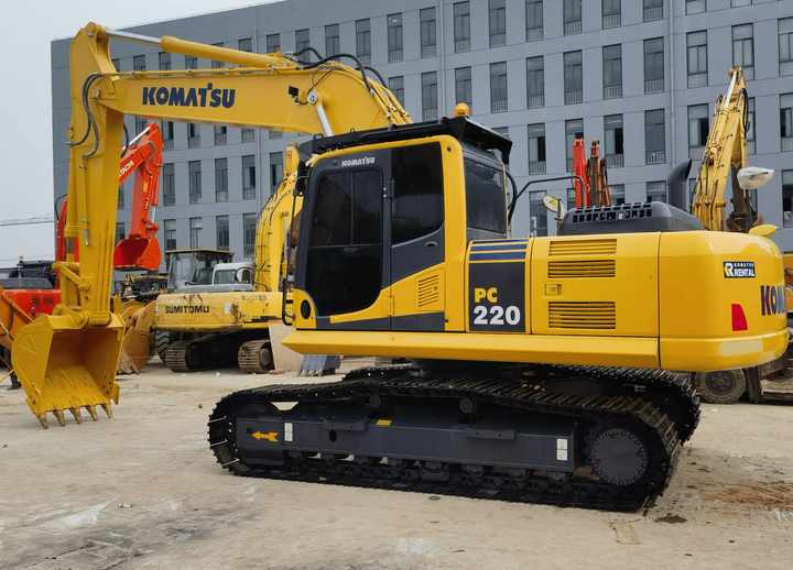 Second Hand Komatsu excavating machinery PC220-8 Komatsu used excavator PC220-8 crawler excavator in stock - Гусеничный экскаватор: фото 5 Second Hand Komatsu excavating machinery PC220-8 Komatsu used excavator PC220-8 crawler excavator in stock - Гусеничный экскаватор: фото 5