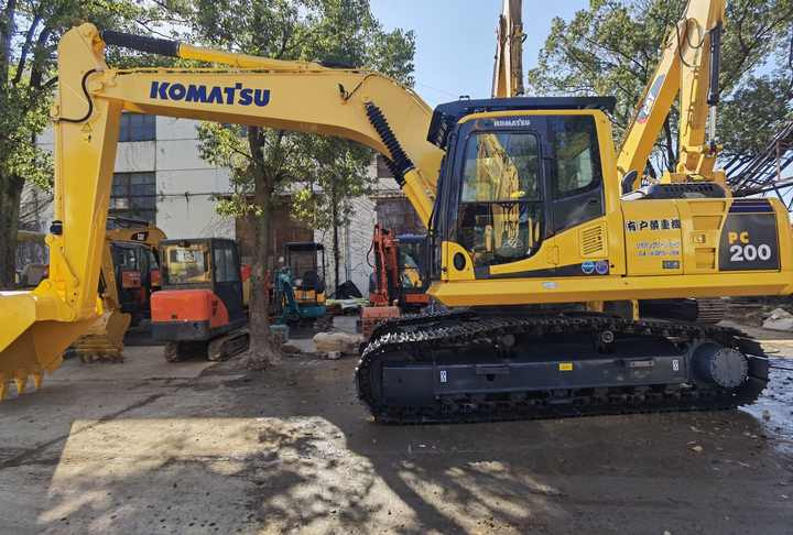 Secondhand komatsu pc220-8 excavator low price high quality Japan Komatsu Excavator PC220-8 for sale - Гусеничный экскаватор: фото 3 Secondhand komatsu pc220-8 excavator low price high quality Japan Komatsu Excavator PC220-8 for sale - Гусеничный экскаватор: фото 3