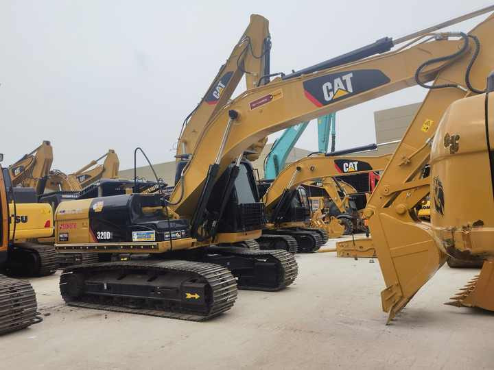Used Caterpillar 320 Excavator Japan Cat 320D2 Excavator Good Perform in stock - Экскаватор: фото 3 Used Caterpillar 320 Excavator Japan Cat 320D2 Excavator Good Perform in stock - Экскаватор: фото 3