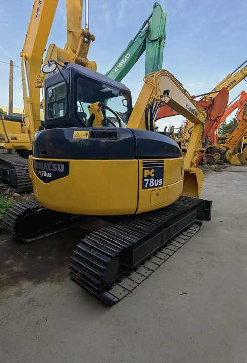 Used Komatsu Pc78 Excavator pc78us in Good condition pc70 60 55 56 90 Komatsu mini excavators in stock - Экскаватор: фото 3 Used Komatsu Pc78 Excavator pc78us in Good condition pc70 60 55 56 90 Komatsu mini excavators in stock - Экскаватор: фото 3
