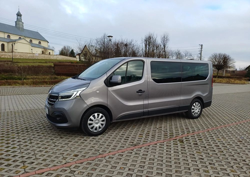 Renault Trafic 2.0 dCi Escapade EDC - Микроавтобус, Пассажирский фургон: фото 2 Renault Trafic 2.0 dCi Escapade EDC - Микроавтобус, Пассажирский фургон: фото 2