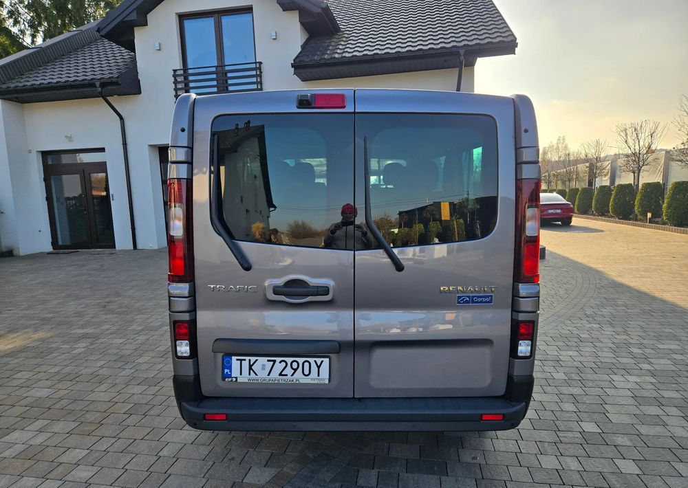 Renault Trafic Grand SpaceClass 2.0 dCi EDC - Микроавтобус, Пассажирский фургон: фото 3 Renault Trafic Grand SpaceClass 2.0 dCi EDC - Микроавтобус, Пассажирский фургон: фото 3